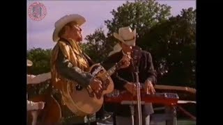 Video thumbnail of "Junior Brown And Hank Thompson - Gotta Sell Them Chicken (HQ)"
