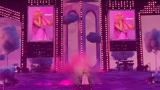 Nicki Minaj - Right Thru Me/Save Me - Live from The Pink Friday 2 Tour at The Barclays Center
