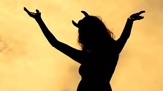 Mitú - Cascadia (Oficial)