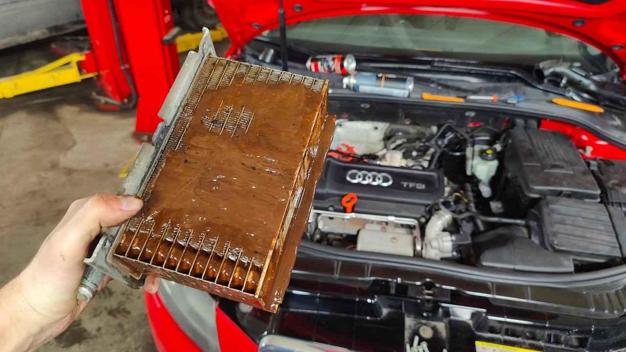 Замена интеркулера, снятие впускного коллектора 1.4 TFSI CAXA течь ...