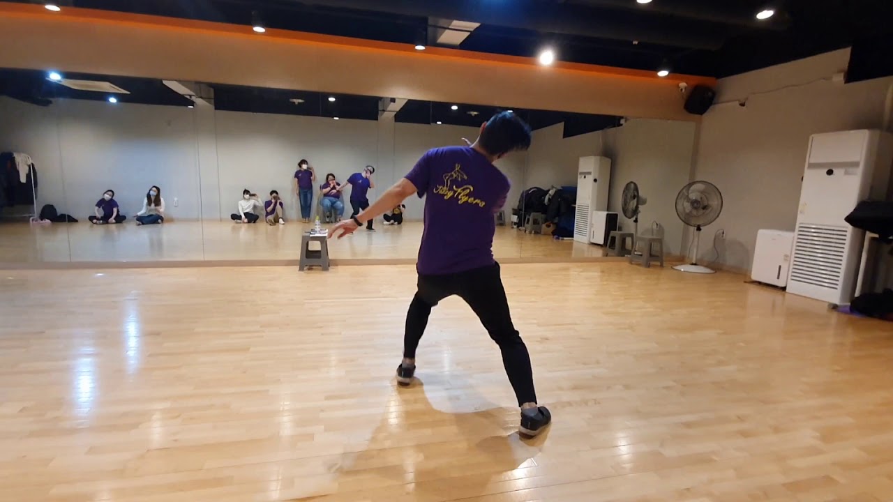 Solo Jazz Routine @ Jazzy Flyers S17W1 스윙댄스 어센틱재즈 찰스턴