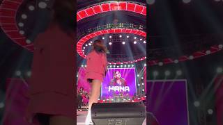 හනගේ මොනවාද ඒ පෙනුනේ🤪🤪 #liveconcert #live #livemusia #livemusical #show #music #liveact #hana