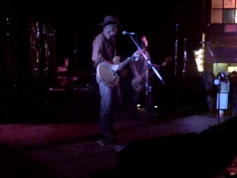 KENNY BROWN BAND-Shake em on down