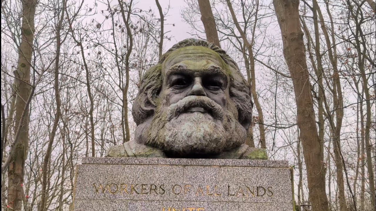 Walk with me | Tomb of Karl Marx