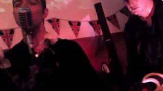 Video thumbnail of "Glasvegas: S.A.D. Light/Stir It Up (Glasgow Secret Gig, 01.09.09)"