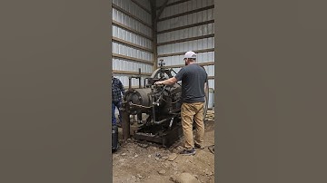 Runaway Engine. This is a 40hp Bovaird that had a governor malfunction. #engine #runaway