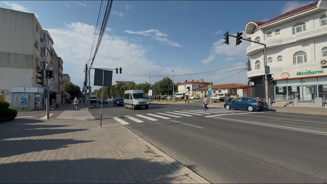 Litoral estival 2025 Mangalia strada principală gara Lidl nostalgie trăncăneală