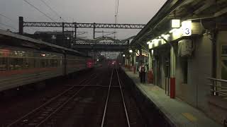 2/52次環島之星觀光列車嘉義站出發(後側路程景)，交會373次自強號20180223
