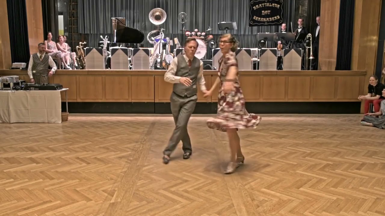 Teacher Demo VBLE 2023: Sandra Hartbach & Axel Schwarz (AT)