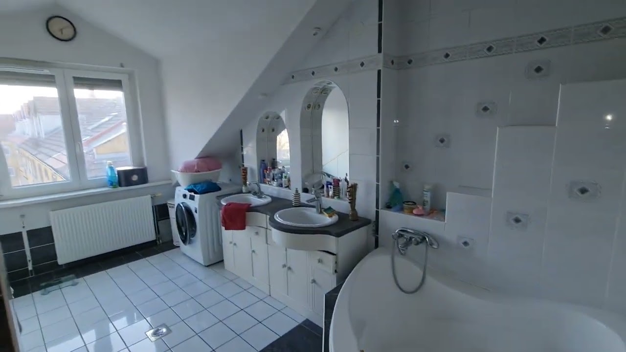 Dunaújvárosi penthouses lakás eladó! 69 millió Ft.