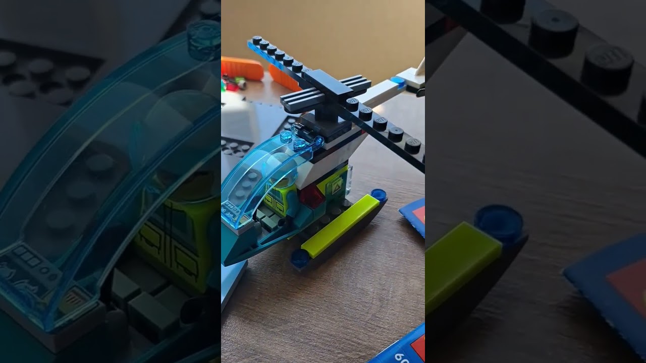 LEGO Hospital Building Process Package 1