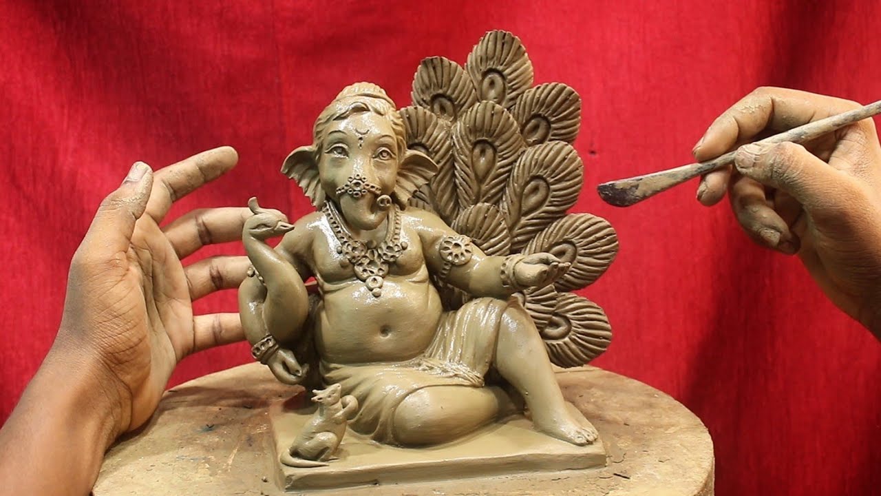 Bal ganesha murti banana | ganesha idol making | clay modelling ...
