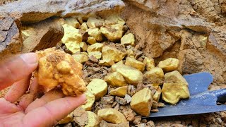 wow amazing finding gold treasure at mountain under stone of mountain ⛰️