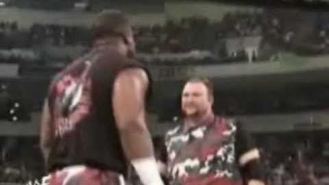 Team 3D: Get the tables!