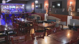 New COVID-19 restrictions for bars, restaurants take effect in Chicago