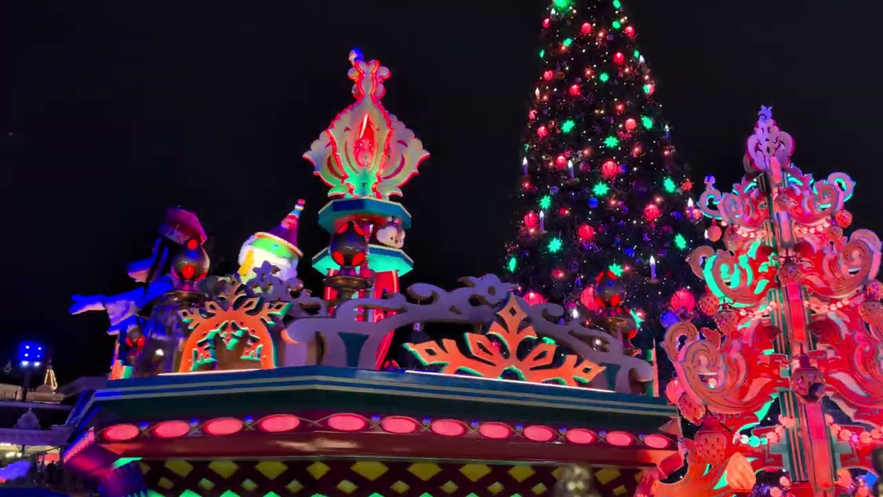 Mickey's Dazzling Christmas Parade – Disneyland Paris [SHOW]