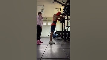 Michael Phelps having gym workout in new max! Lfg!!! 💪 240lbs  🏋🏻🔥