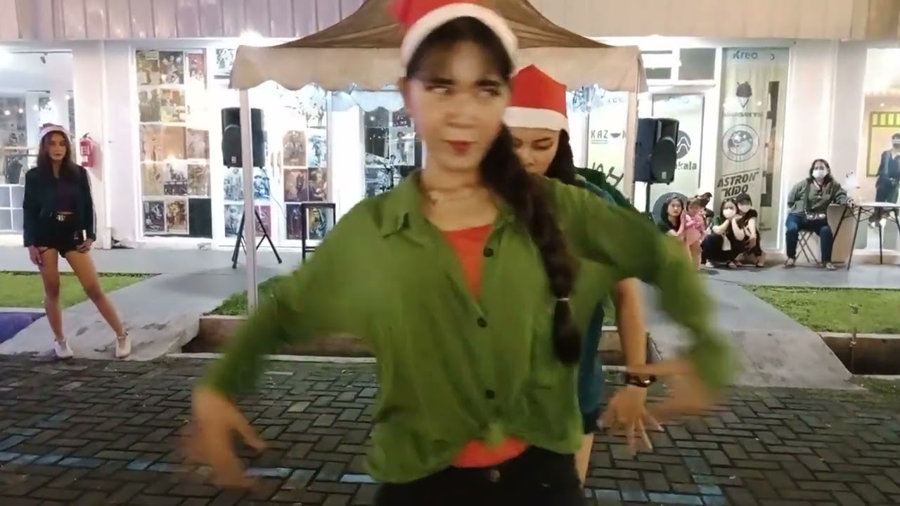 KCL Dance Crew at Kreo Creative Lot Xmast 25/12/2021 Version 1