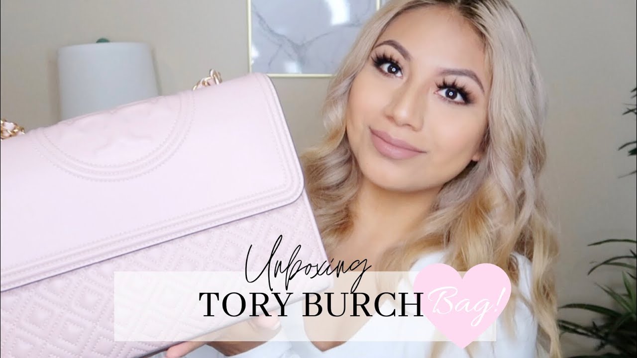 ✨Tory Burch Fleming Small UNBOXING + What FITS in the Bag + REVIEW 👜 