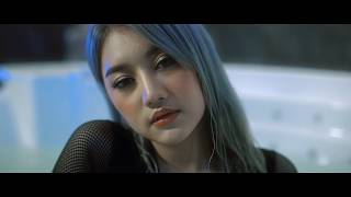 Miniatura del video "HURRIKANEZ - นึกถึง (Thinking about you) [Official Music Video]"