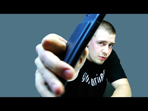Setting Up Lights, Chatting, and Testing Softboxes: How a Studio Starts