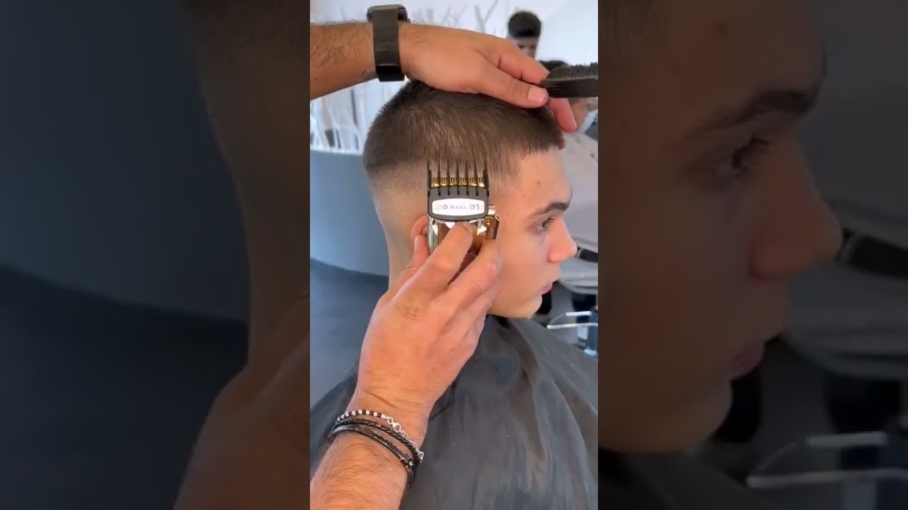 在 YouTube 上觀看「Tutorial de como hacer un Buzz cut 🔥🔥💈con @Ali.Friseur Sígueme para mas videos 🙌🔥」 在 YouTube 上觀看「Tutorial de como hacer un Buzz cut 🔥🔥💈con @Ali.Friseur Sígueme para mas videos 🙌🔥」