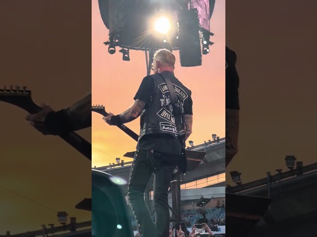Metallica-The Call of Ktulu in the beautiful sunset of Gothenburg-18.06.2023 class=