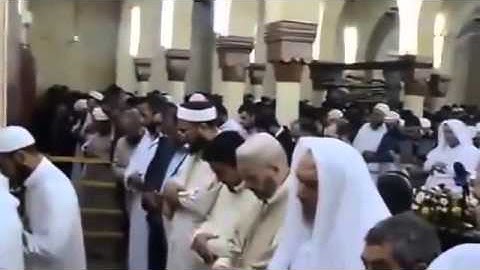 فيديو مؤثر جداً | صلاة المغرب لـ الشيخ محمد حسان بـ تونس سورة القيامة.