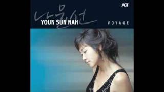 Video voorbeeld van "Youn Sun Nah - Jockey Full of Bourbon (Tom Waits cover)"