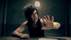 Falling In Reverse - "The Drug In Me Is You"  - Durasi: 3:50.  Falling In Reverse - "The Drug In Me Is You"  - Durasi: 3:50.