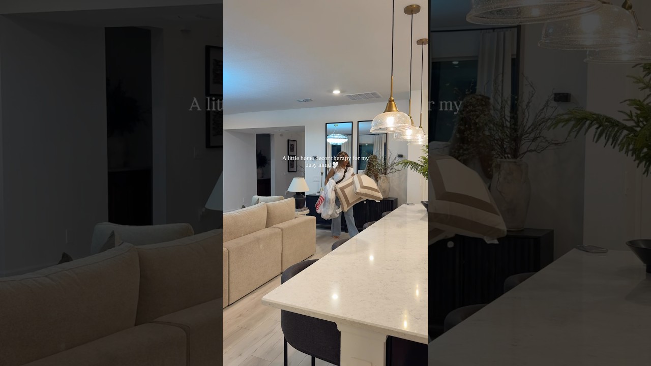 A little home decor therapy for my busy mind 🤍 