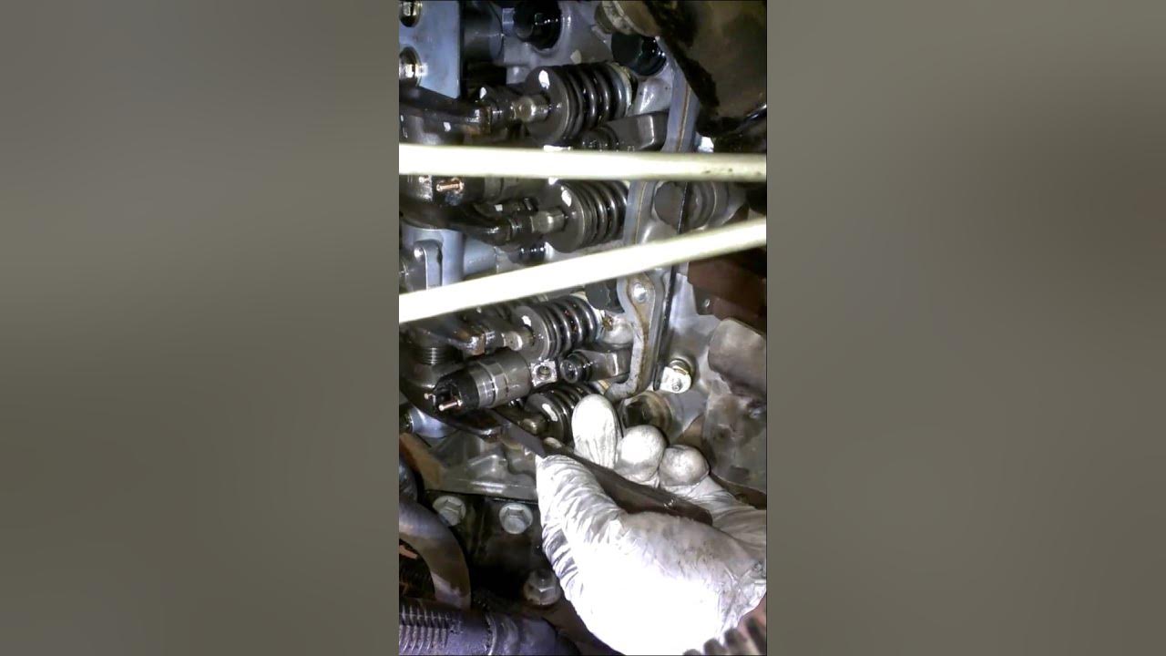 Duramax valve adjustment - YouTube