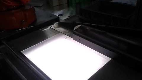 Machine vision - orientation of parts on a conveyor