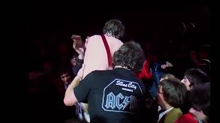 Angus young - Paris 1979 guitar solo.