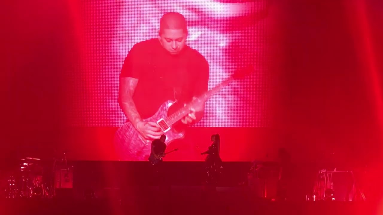 Ariana Grande - Dangerous Women Dangerous Women Tour in Tokyo