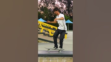 Kickflip Manual Frontside Flip | Mitchie Brusco