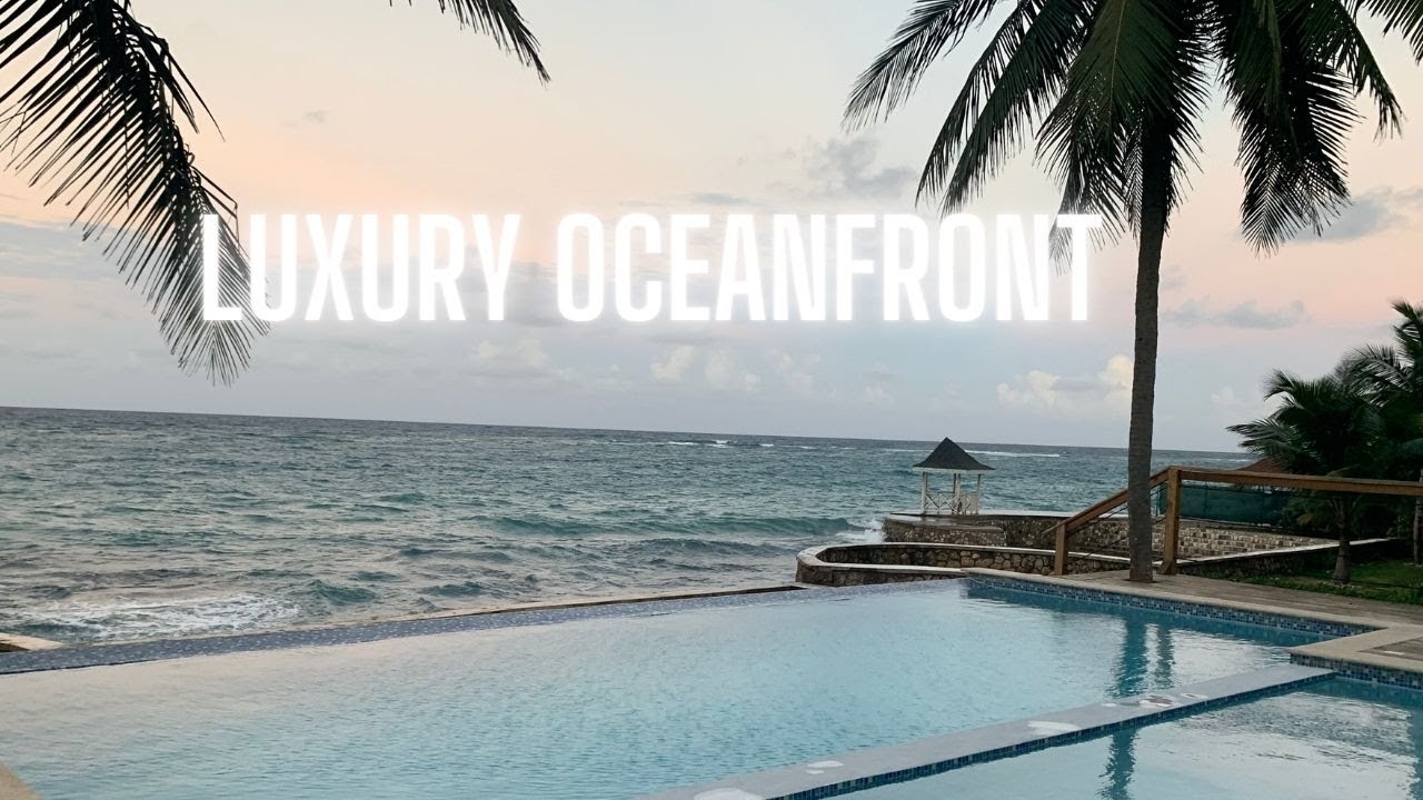 LUXURY PENTHOUSE I The Waves Oceanfront Penthouse, Tower Isle, Jamaica