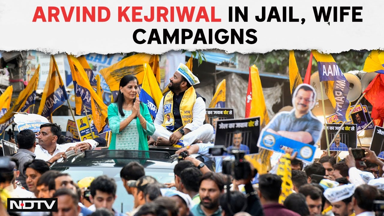 Sunita Kejriwal Rally  Arvind Kejriwals Wife Holds Roadshow In Delhi