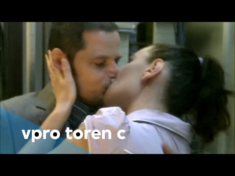 Debbie verbetert taalfouten - Toren C