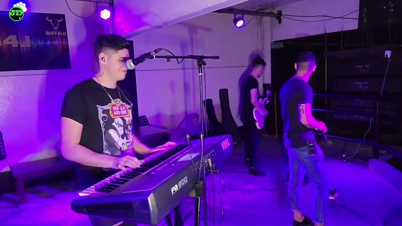 SHOW EN VIVO DE LUCIANO Y SU GRUPO EN BÚFALO  BAILABLE DE JOSÉ C PAZ BS AS Parte (2)