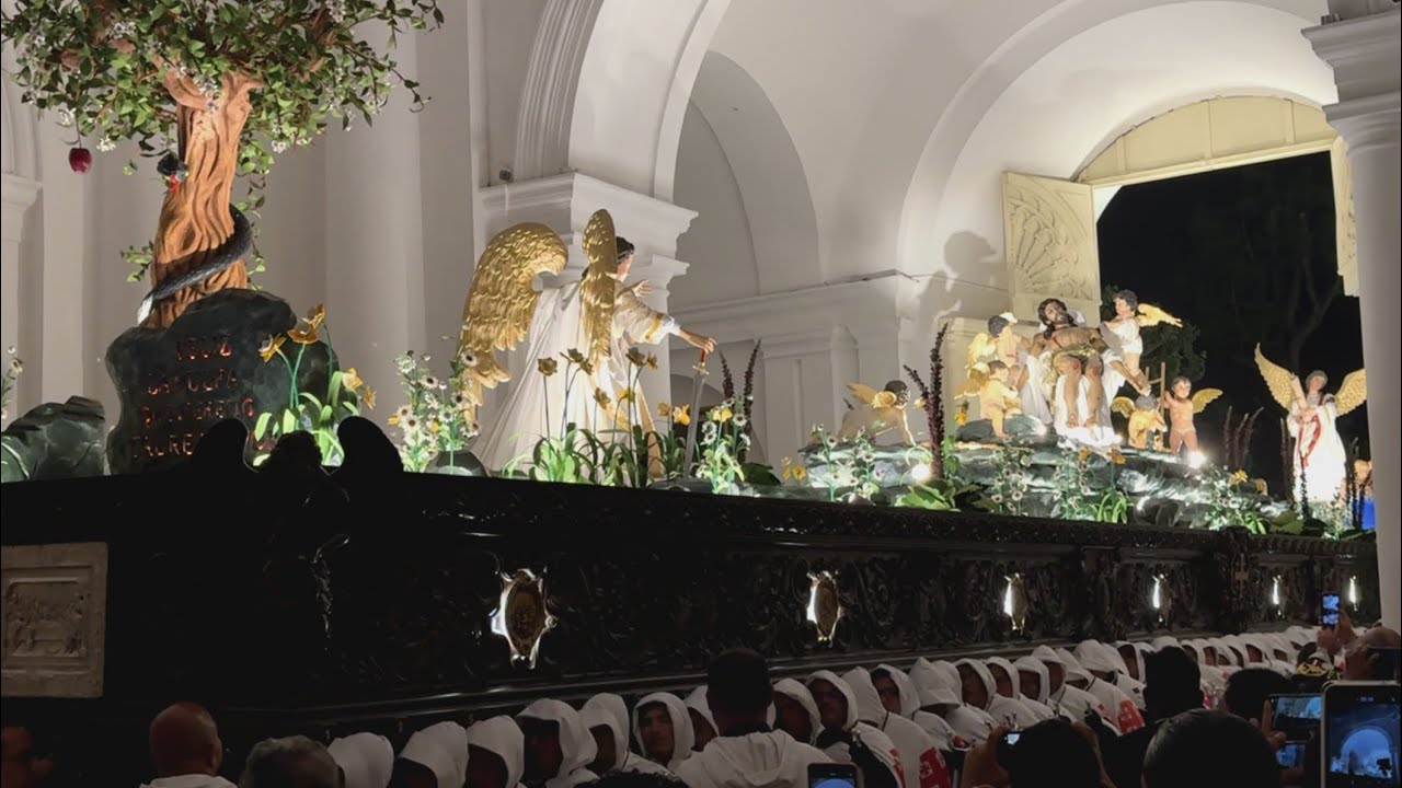 ENTRADA 3:45 AM - Señor Sepultado y Virgen de Soledad de La Recolección - Viernes Santo 2025