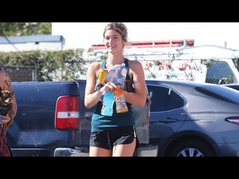 EXCLUSIVE - Shauna Sexton Grabs Bottles While Rumors Suggest Heavy Drinking Caused Breakup With Ben