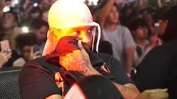 SkiMask Breaks Down On Stage While Playing XXXTENTACION