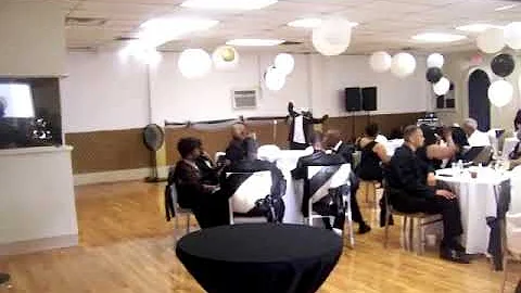 Cindy Feaster ministering to I Got A Reason by Dor...