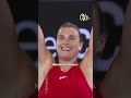 Des frappes surpuissantes, un mental d'acier et une aura qui dépasse largement les courts...🎾