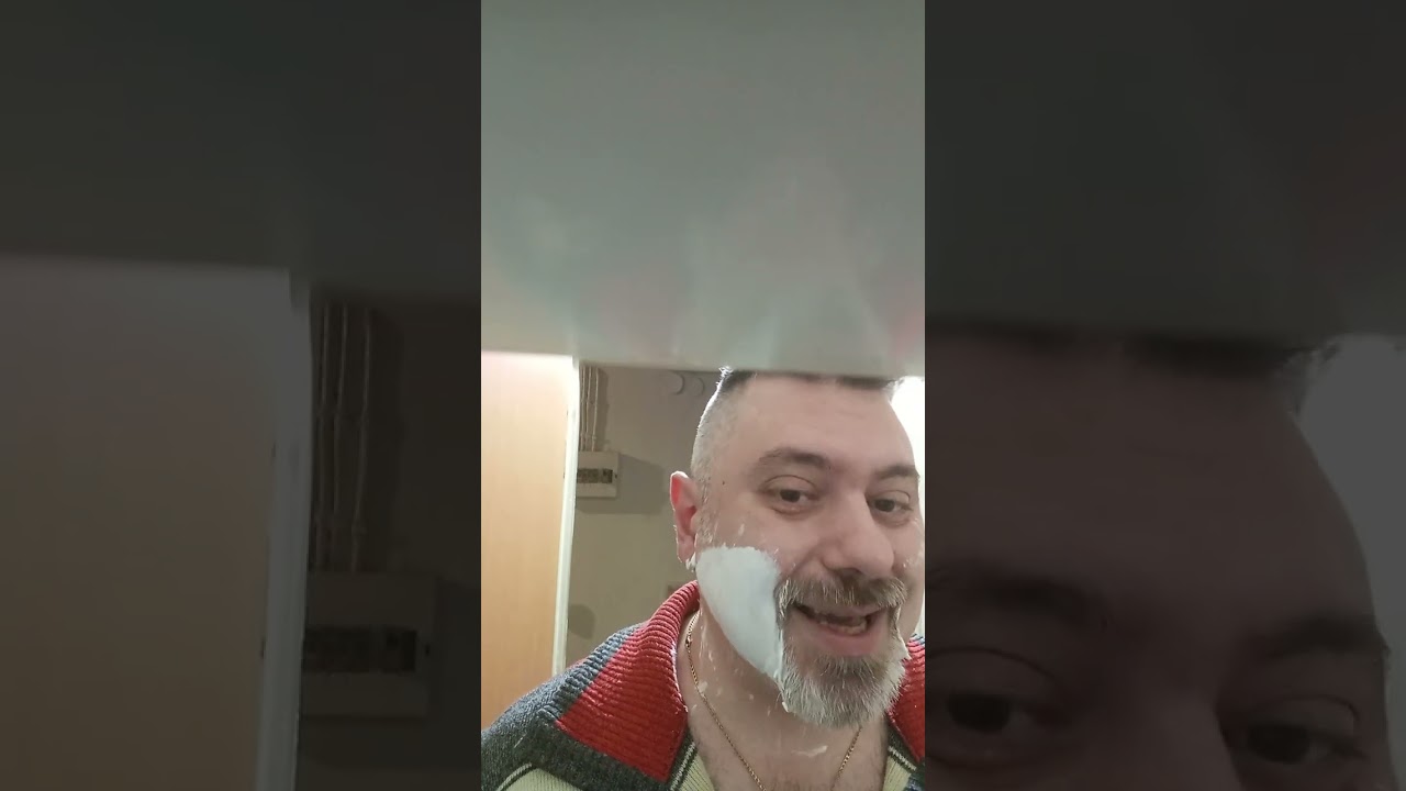 γιορτινό πολύ φθηνό γρήγορο αποτελεσματικό παραδοσιακό ξύρισμα!!!