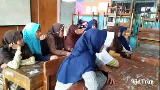 Teaching English Using Prezi