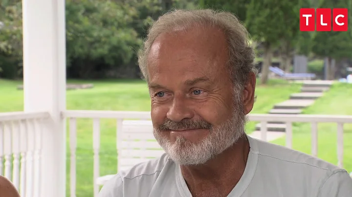 Kelsey Grammer Has An Emotional Reading With There...