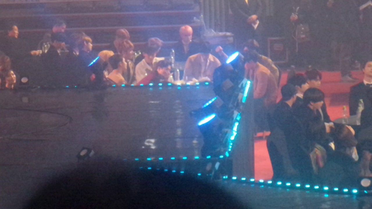 170222 가온차트 뮤직어워드 엑소 가수석 18