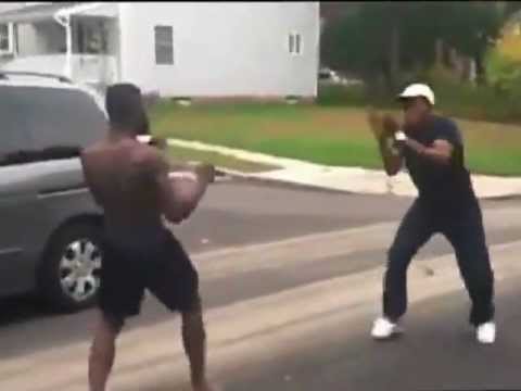 GHETTO KUNG FU (instigator gets knocked out)